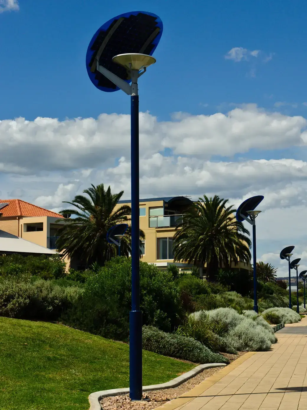 Mawson Lakes - Stand-Alone Solar Louis Poulsen Kipp